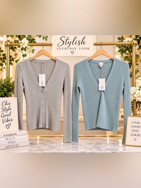 Silver Ribbed V-Neck Cardigan